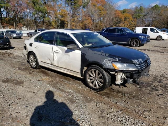 2012 Volkswagen Passat SEL