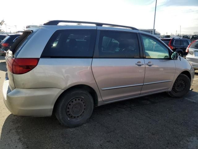 2005 Toyota Sienna CE