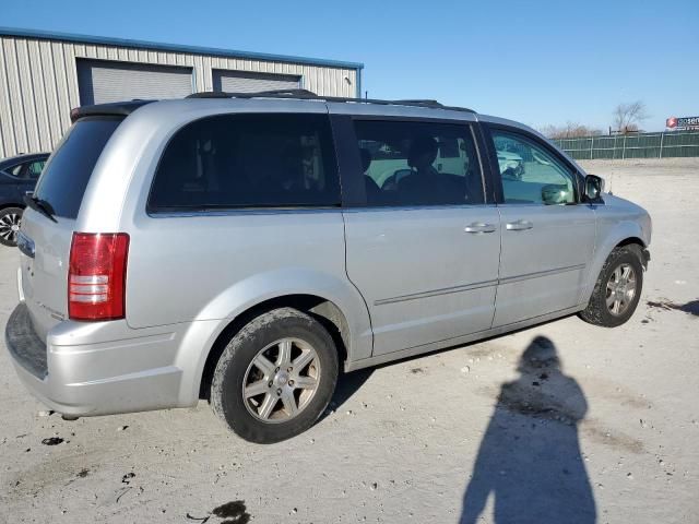 2010 Chrysler Town & Country Touring