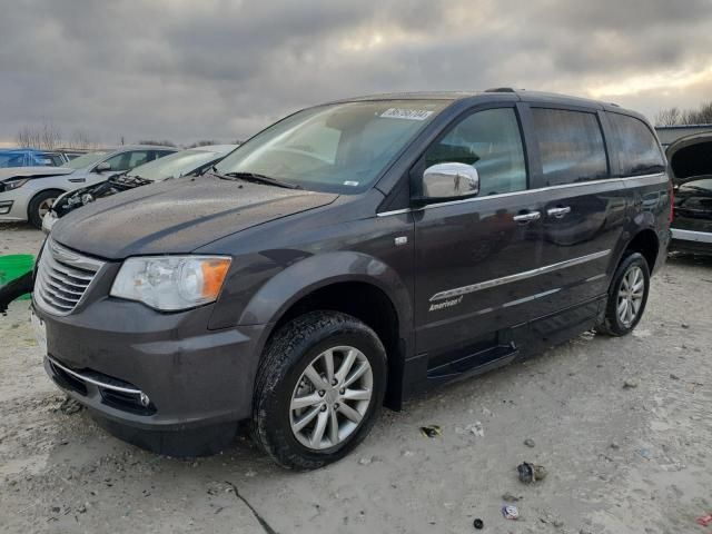 2014 Chrysler Town & Country Touring L