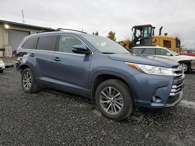 2019 Toyota Highlander SE