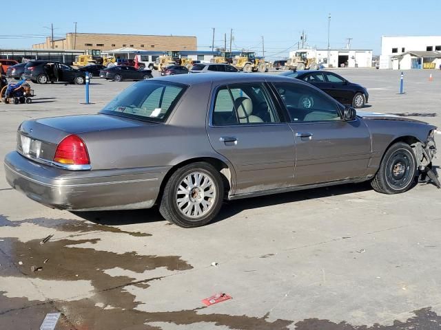 2003 Ford Crown Victoria LX