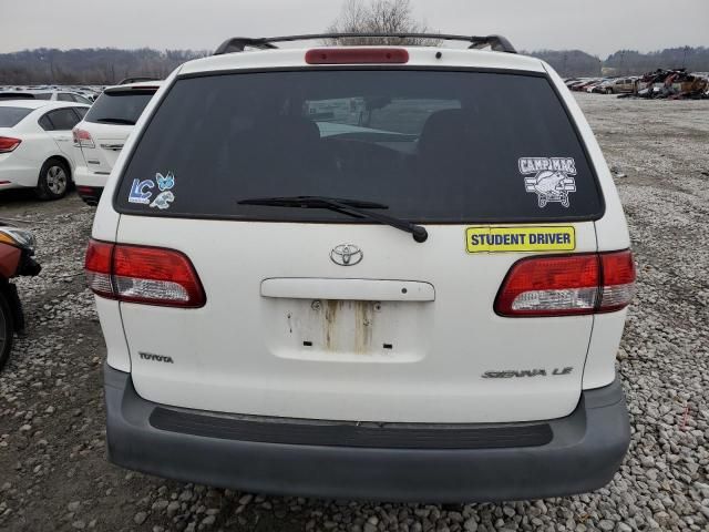 2003 Toyota Sienna LE