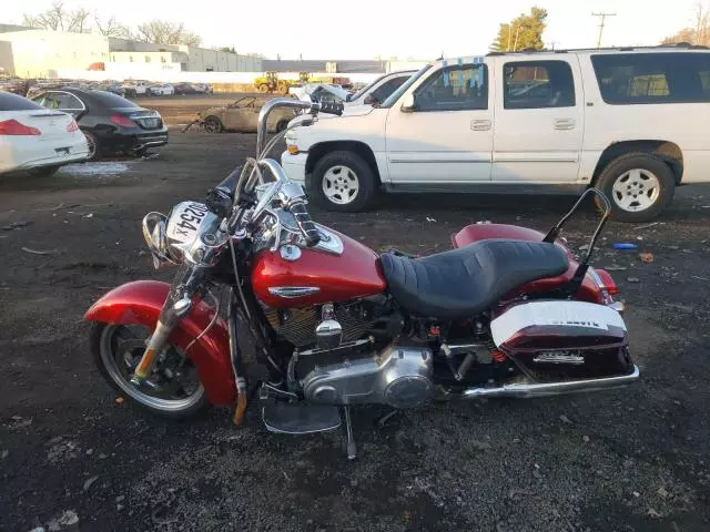 2013 Harley-Davidson FLD Switchback