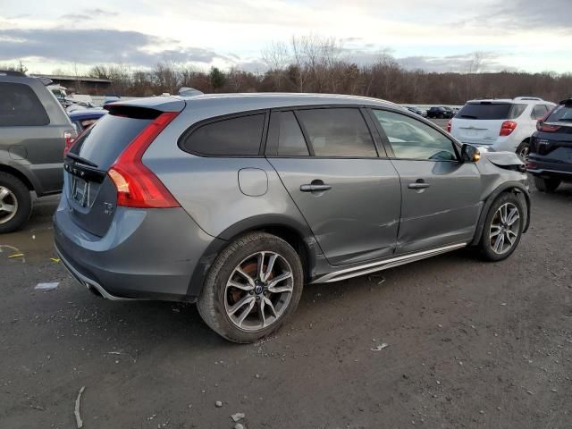 2016 Volvo V60 Cross Country Premier