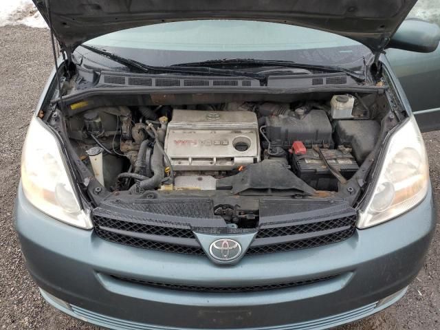 2005 Toyota Sienna CE