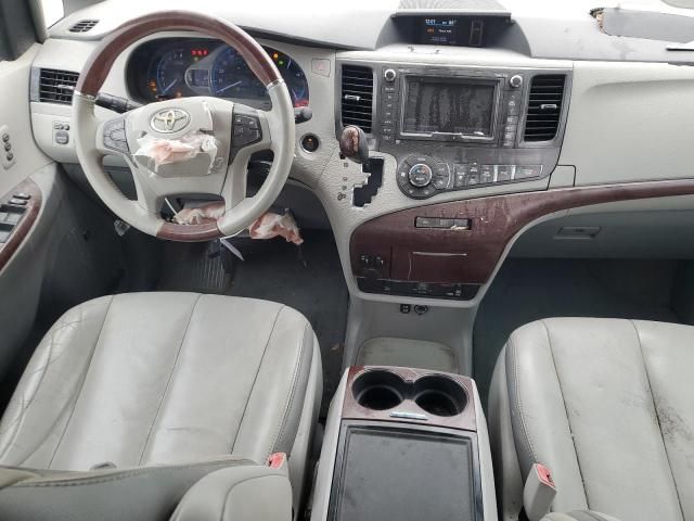 2014 Toyota Sienna XLE