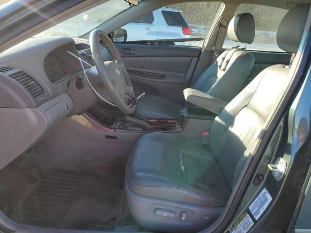 2004 Toyota Camry LE