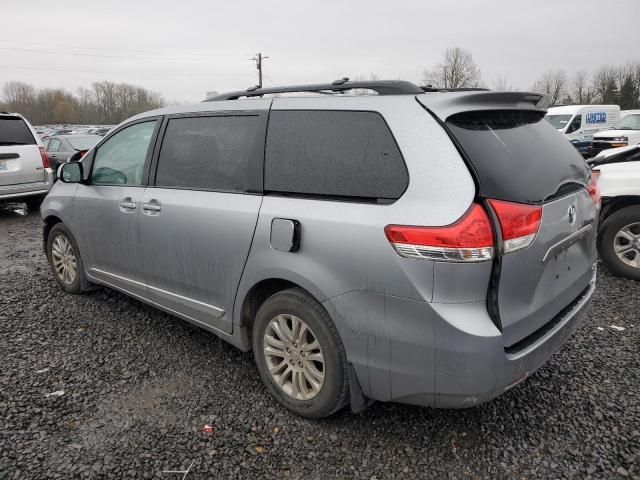 2011 Toyota Sienna XLE