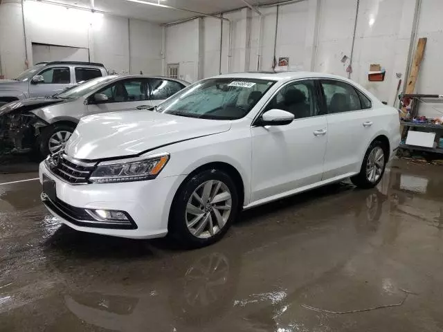 2018 Volkswagen Passat SE