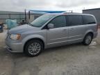 2016 Chrysler Town & Country Touring L