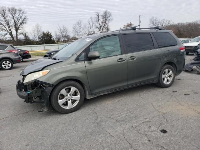 2011 Toyota Sienna LE