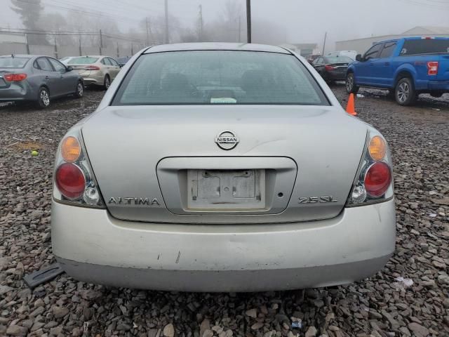 2004 Nissan Altima Base