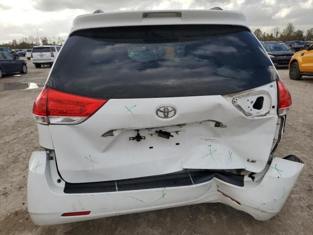 2011 Toyota Sienna LE