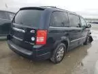 2010 Chrysler Town & Country Touring