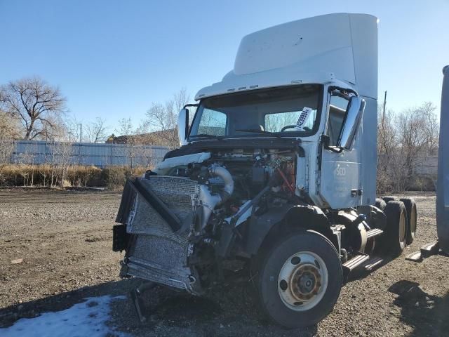 2018 Volvo VN VNL