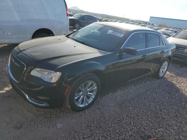 2018 Chrysler 300 Touring