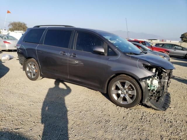 2012 Toyota Sienna Sport