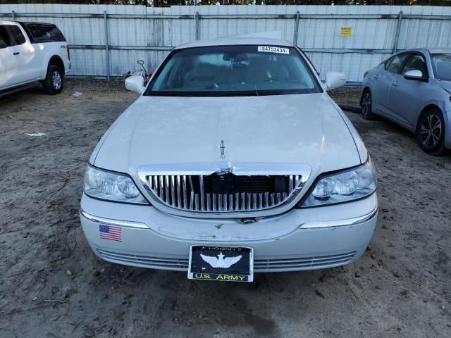 2004 Lincoln Town Car Ultimate