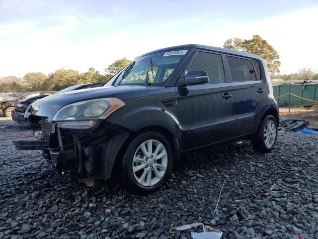 2013 KIA Soul +