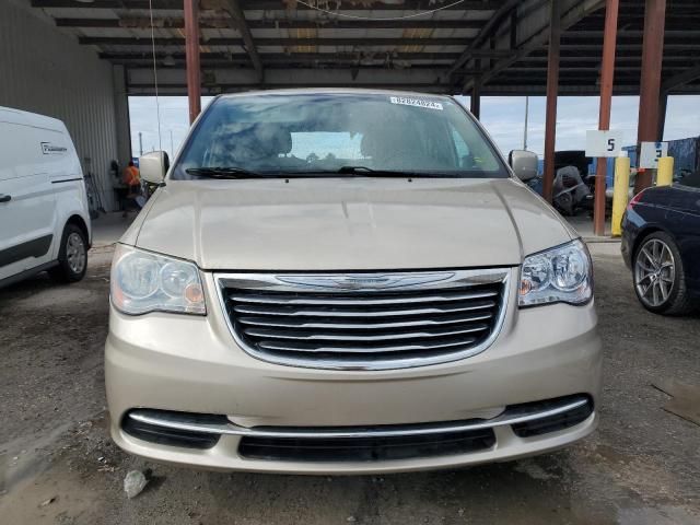 2015 Chrysler Town & Country LX