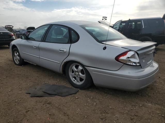 2004 Ford Taurus SE