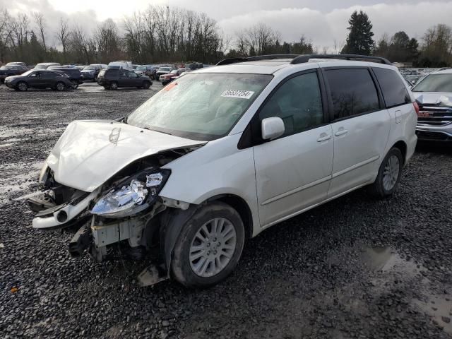 2009 Toyota Sienna XLE