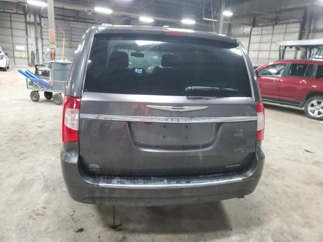 2016 Chrysler Town & Country Limited Platinum