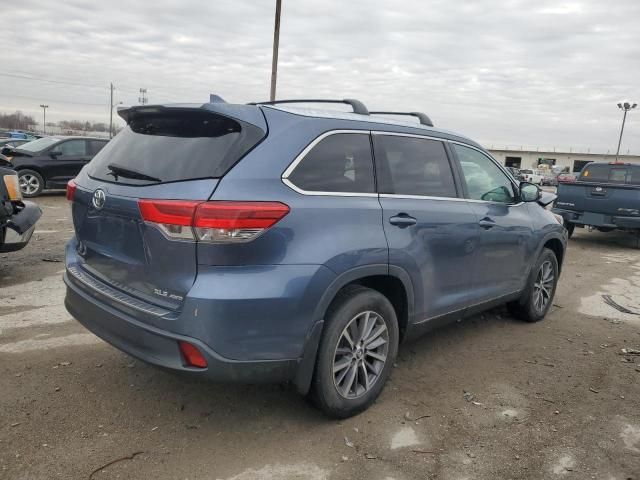 2019 Toyota Highlander SE