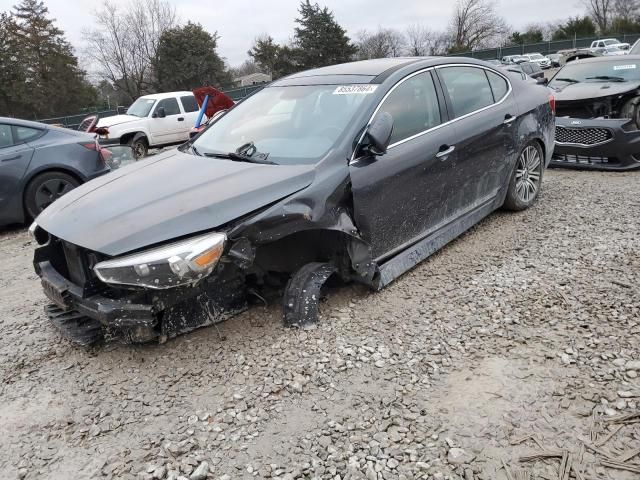 2016 KIA Cadenza Luxury