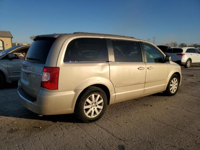 2016 Chrysler Town & Country LX