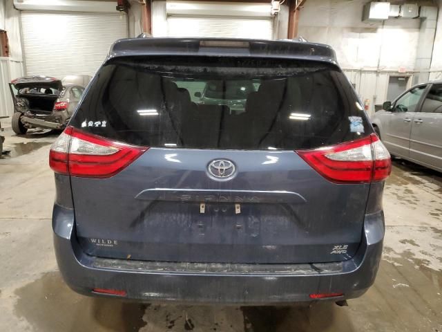 2015 Toyota Sienna XLE