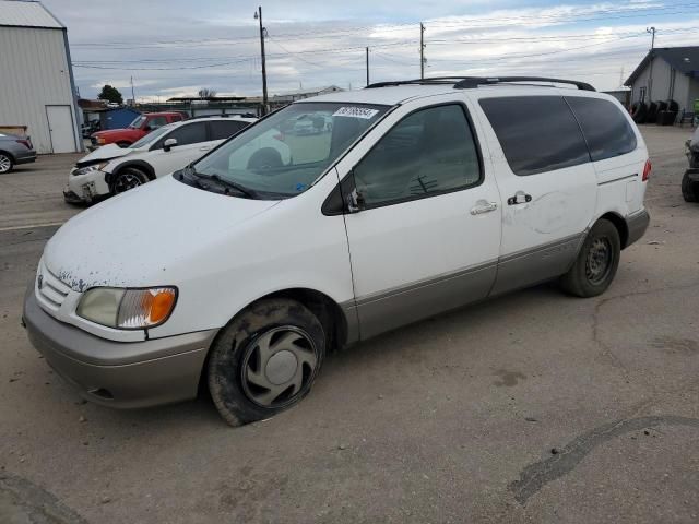 2002 Toyota Sienna LE