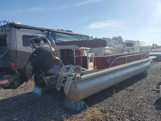 2015 Suncruiser Pontoon