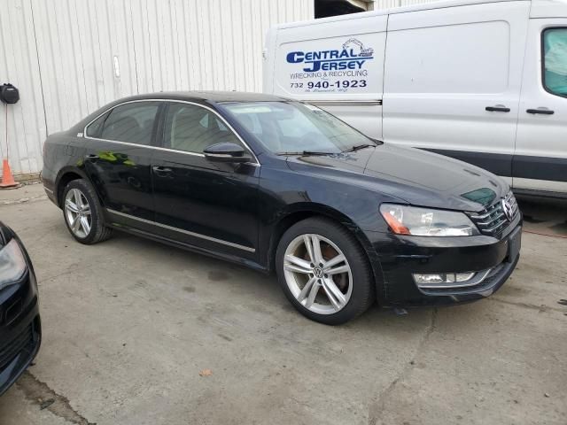 2012 Volkswagen Passat SEL