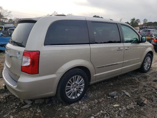 2014 Chrysler Town & Country Touring L