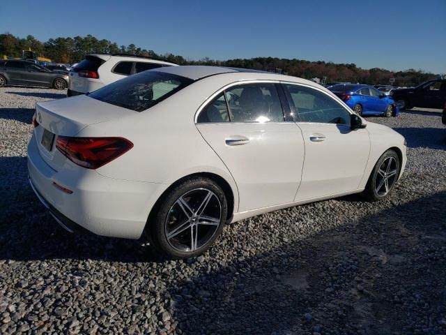 2021 Mercedes-Benz A 220