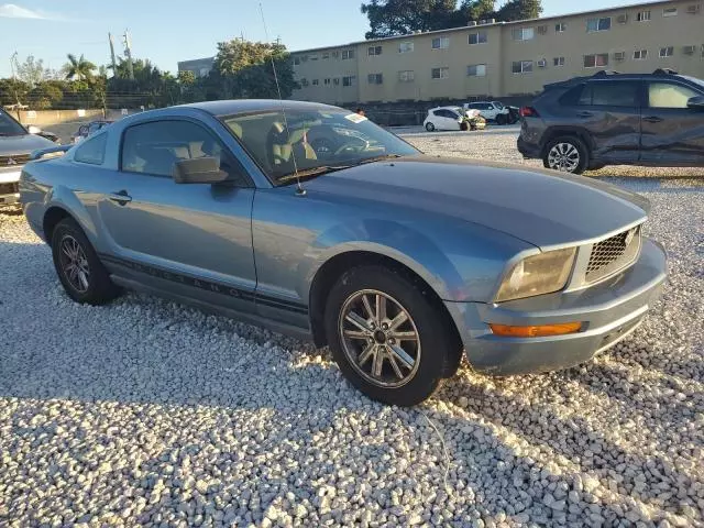 2005 Ford Mustang