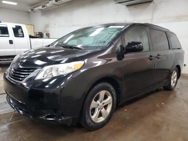 2011 Toyota Sienna LE