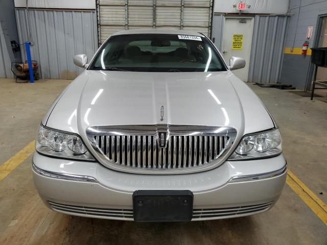 2008 Lincoln Town Car Signature Limited