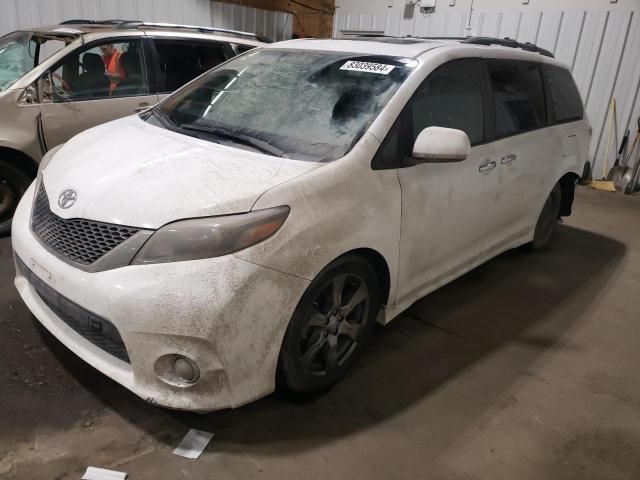 2017 Toyota Sienna SE