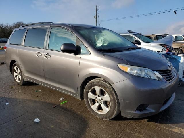 2014 Toyota Sienna LE