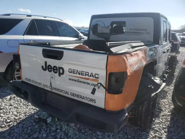 2022 Jeep Gladiator Sport