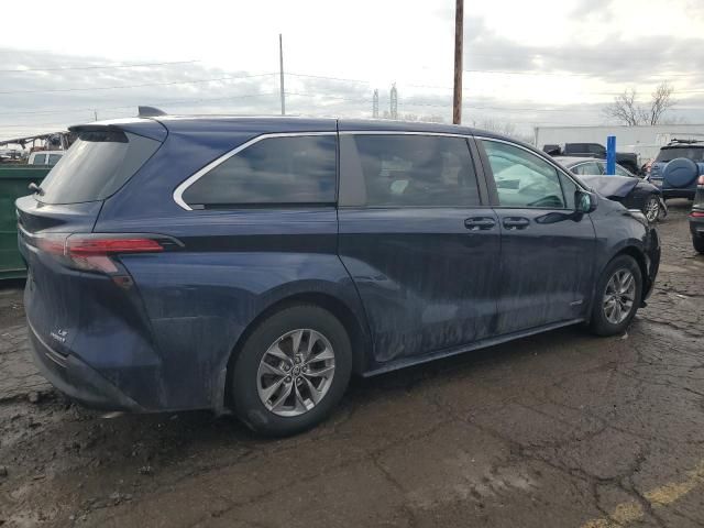 2021 Toyota Sienna LE