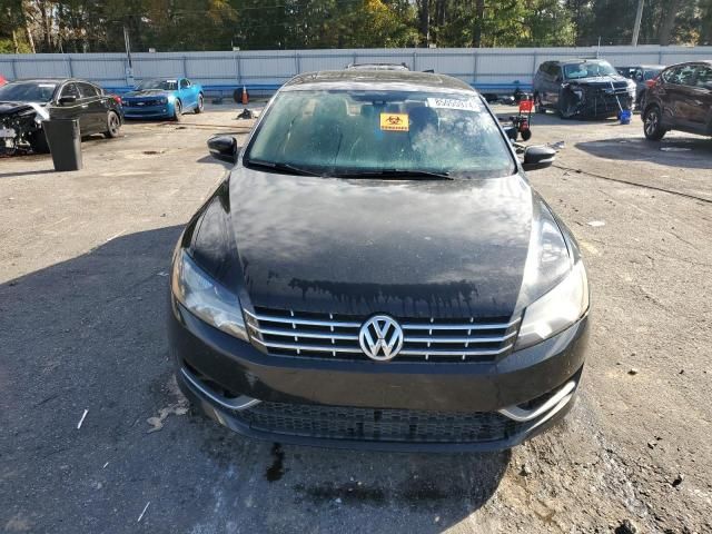 2013 Volkswagen Passat SEL