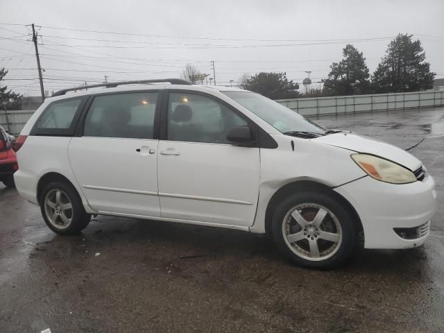 2004 Toyota Sienna CE