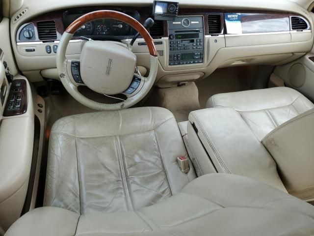 2007 Lincoln Town Car Signature Limited