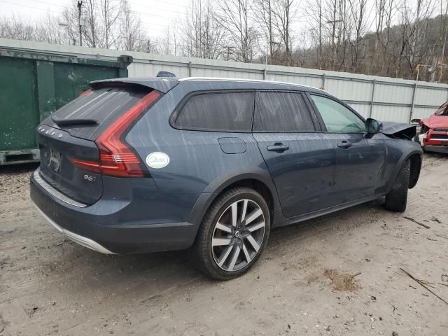 2022 Volvo V90 Cross Country B6 Inscription