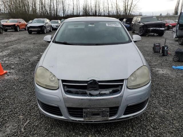 2005 Volkswagen New Jetta 2.5L Option Package 2