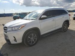 Salvage cars for sale at Arcadia, FL auction: 2019 Toyota Highlander SE